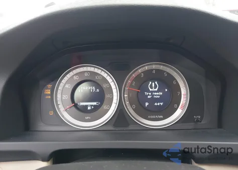 2012 Volvo S60 T6 z USA, uszkodzony, nr VIN YV1902FH3C2036624